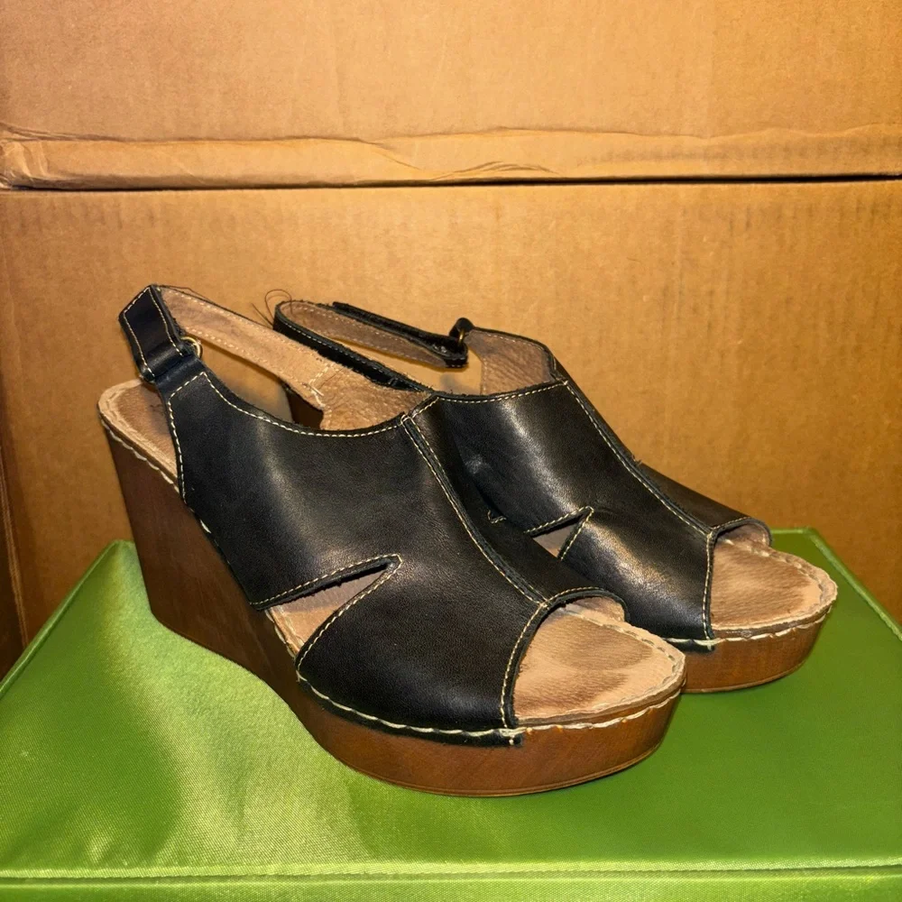Spring Step Black Leather Peep-Toe Wedge Sandals | EU 40 (US 9–9.5)
